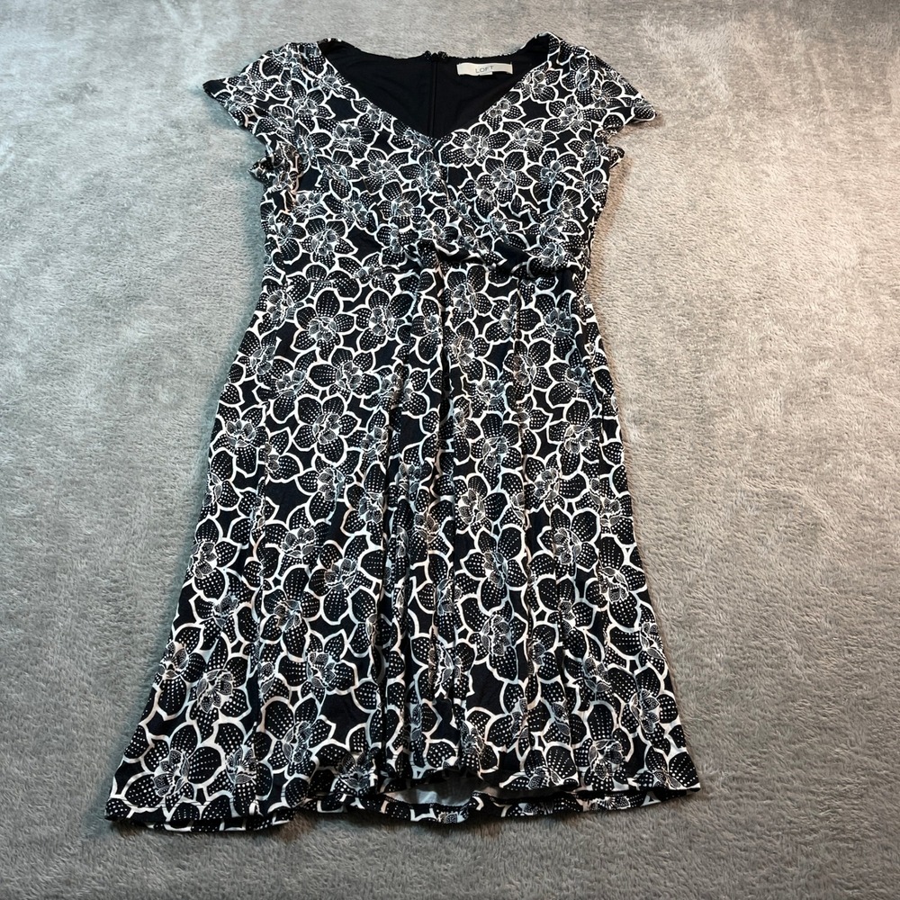 LOFT Dress Women's 6 Black Floral Print Dress White Career Casual V Neck‎ Formal